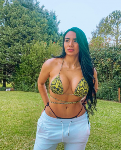 Valentina Maria Sime hermosa modelo nacida en Rumania - Las Modelos del